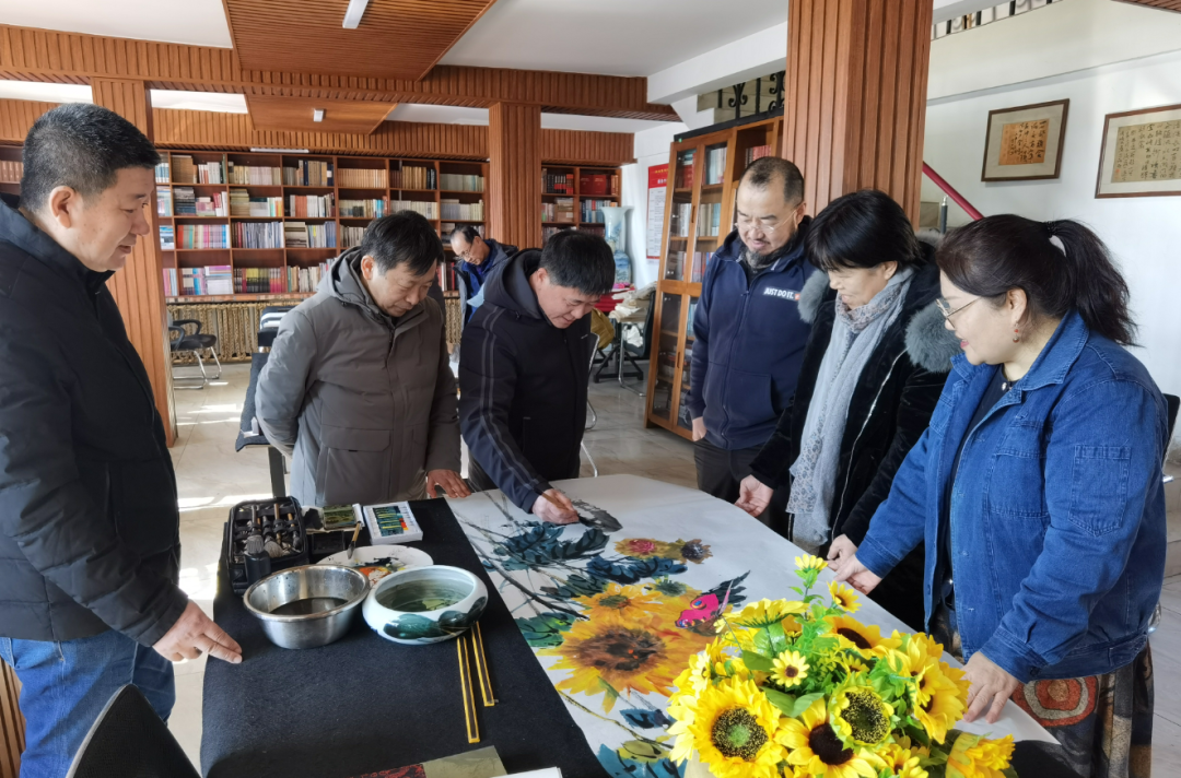 “扎根生活沃土,助力乡村振兴”——大庆市美协文艺志愿者活动纪实w12.jpg