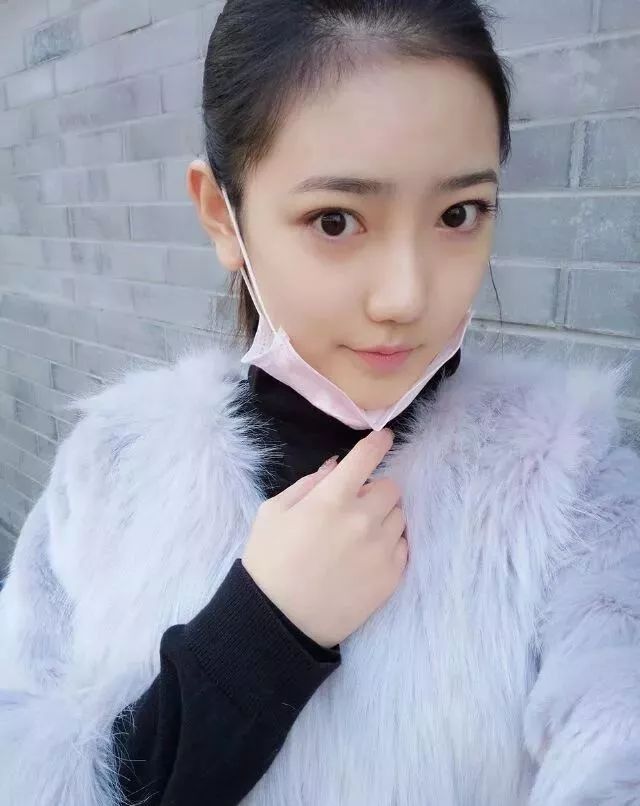 搞笑段子:真逗!你家被窝里有这么多人啊?!w7.jpg