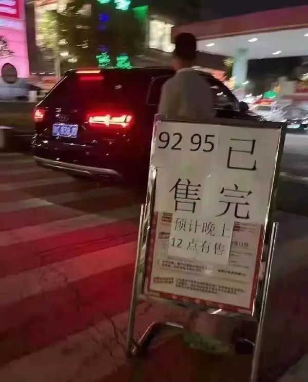 今天来医院检查的人有点多w10.jpg